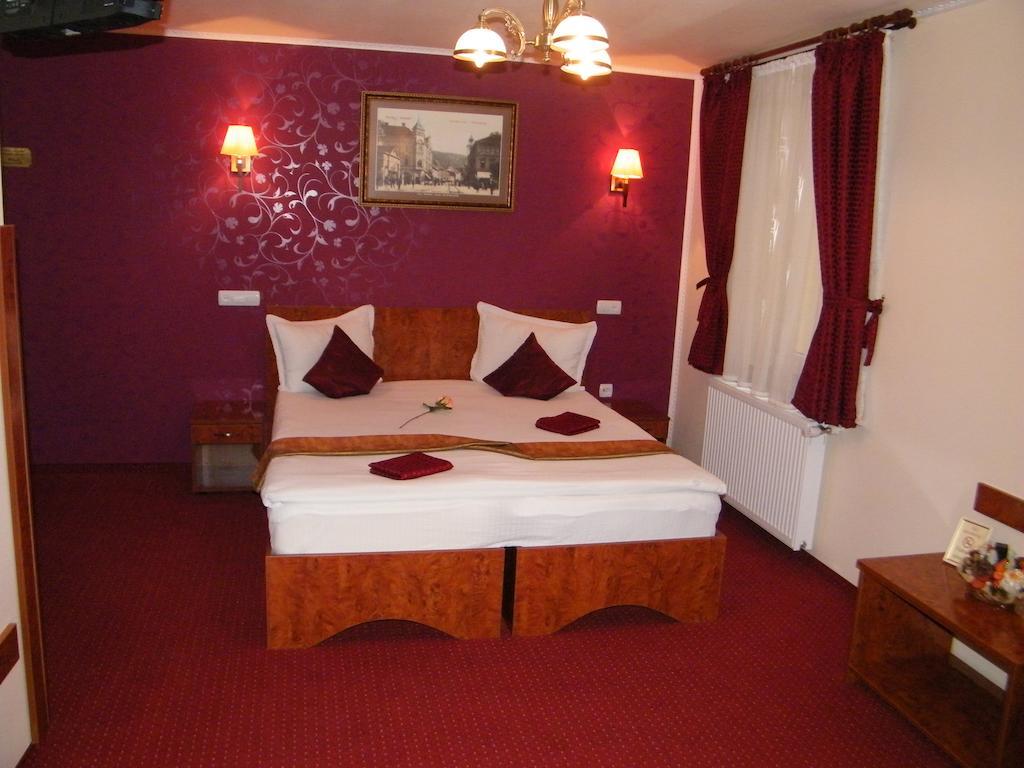 Natural Hotel 3*